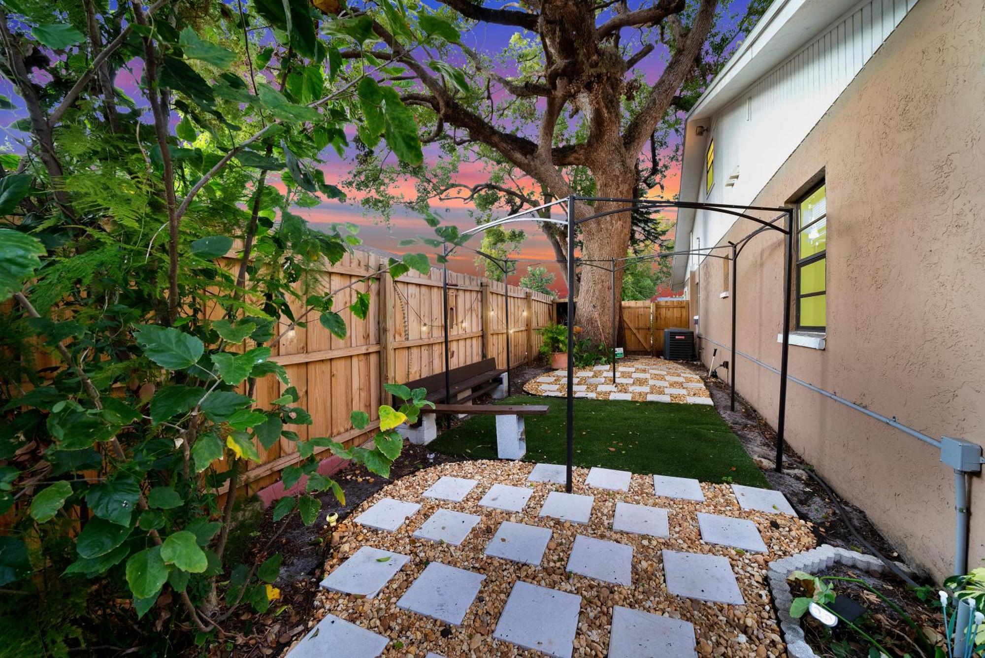 טאמפה Zen Jungle House By Busch Gardens Sleeps 12 With Outdoor Games & Detached Play Space! מראה חיצוני תמונה